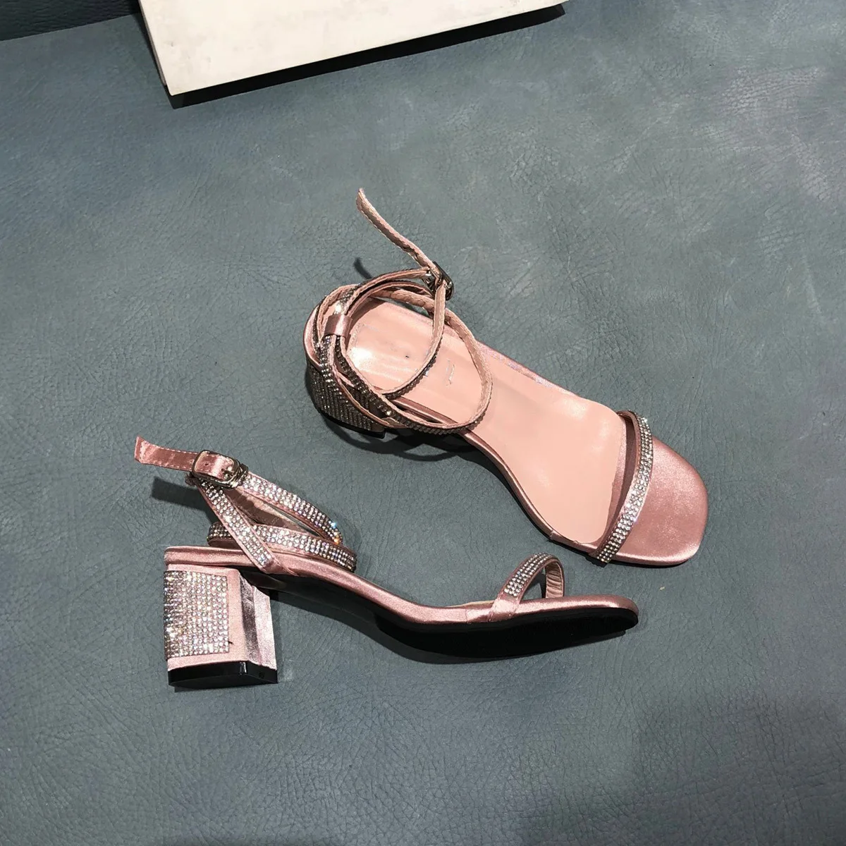 Spring summer 2019 new diamond sandals womens fashion Korean version heel sandals high heels sandals women Slippers Flip Flops Spring summer 2019 new diamond sandals womens fashion Korean version heel sandals high heels sandals women Slippers Flip Flops