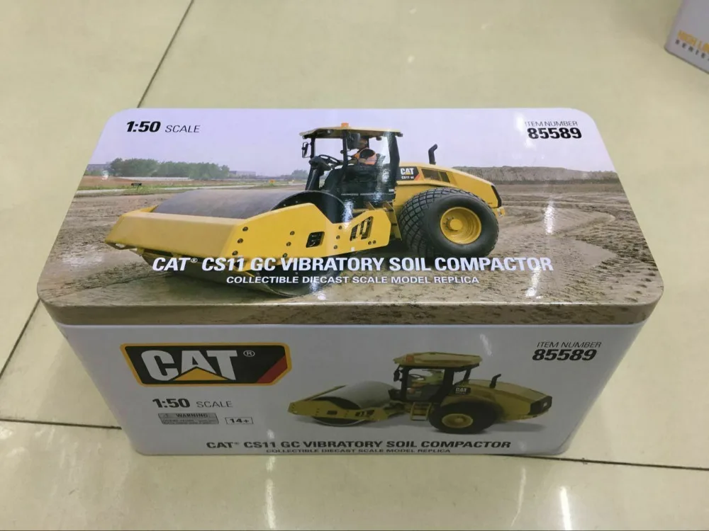 Caterpillar Cat CS11 GC вибраторный уплотнитель грунта 1:50 бренд Diecast Masters DM85589