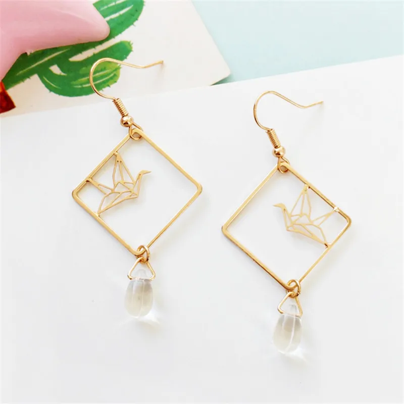 Original design fashion girl temperament feeling drop earrings earrings hollow out art wholesale fashion popular earrings Original design fashion girl temperament feeling drop earrings earrings hollow out art wholesale fashion popular earrings