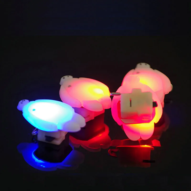led light baymax brooch (2)