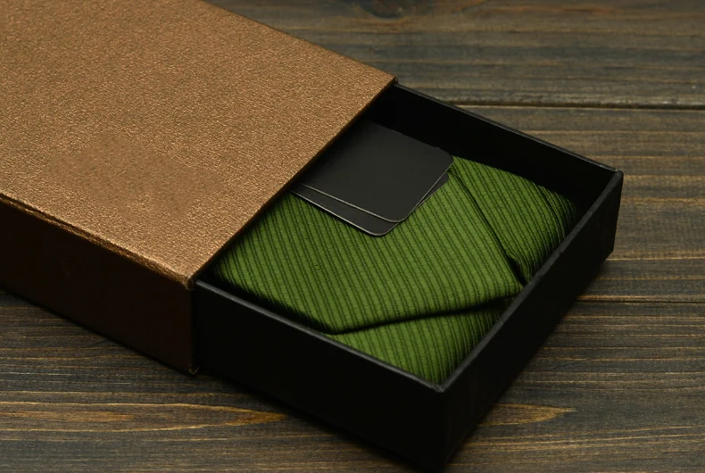 2018 новый бренд высокое качество Для мужчин галстук модный бренд 8 см тонкие галстуки одноцветное Цвет Бизнес Повседневное Галстуки для Для