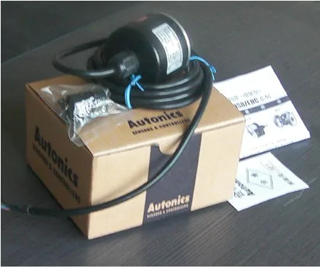 

Free shipping incremental photoelectric rotary encoder E50S8-1000-3-T-24 with mounting brackets