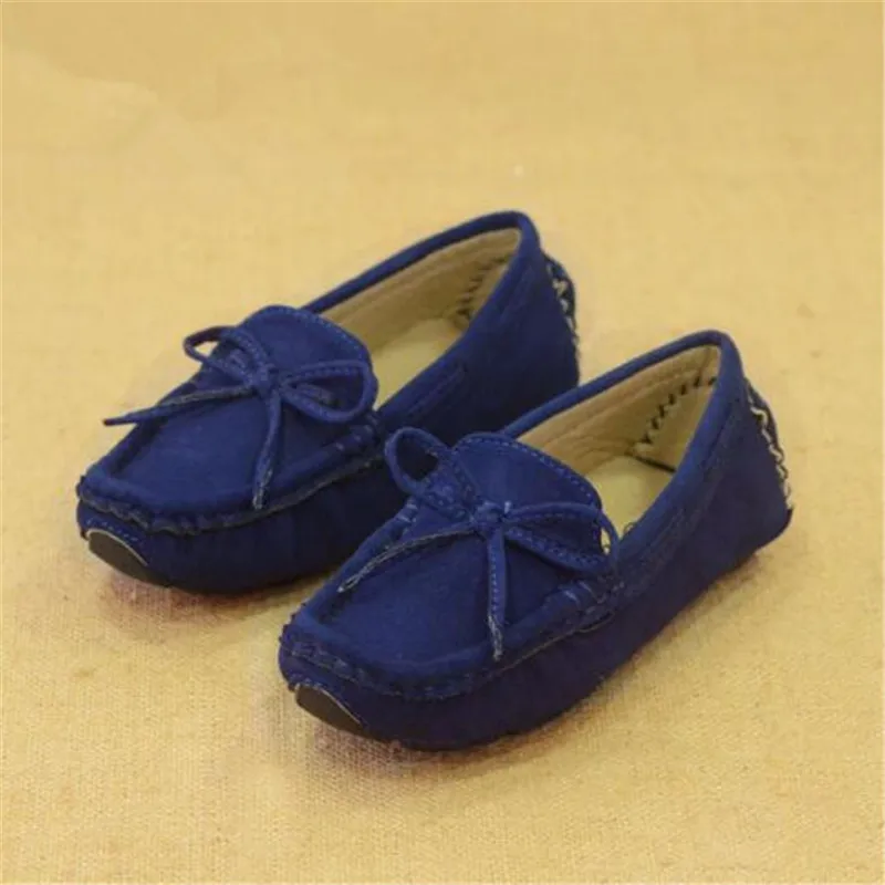 Новые демисезонные лоферы; детская обувь для малышей; повседневные кожаные сандалии для мальчиков; детская обувь на плоской подошве из микрофибры; 041 - Цвет: Синий