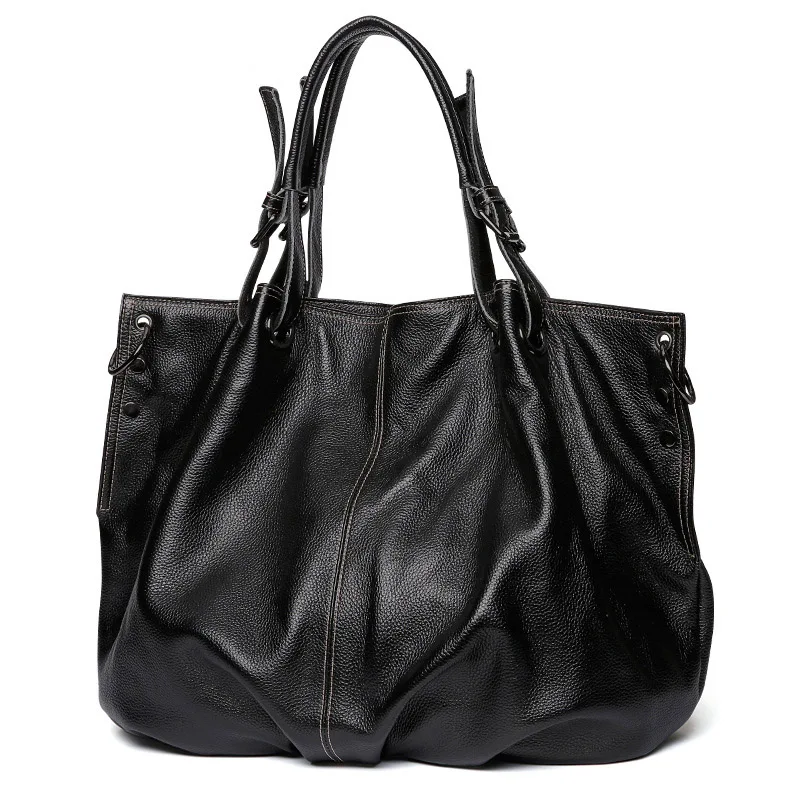 

Korean version Fashion dumpling type Genuine Leather men's bag black lychee pattern large capacity shoulder Messenger bag