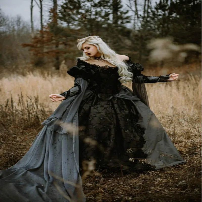 Medieval Gothic Wedding Dresses With Long Sleeve Black Lace Plus