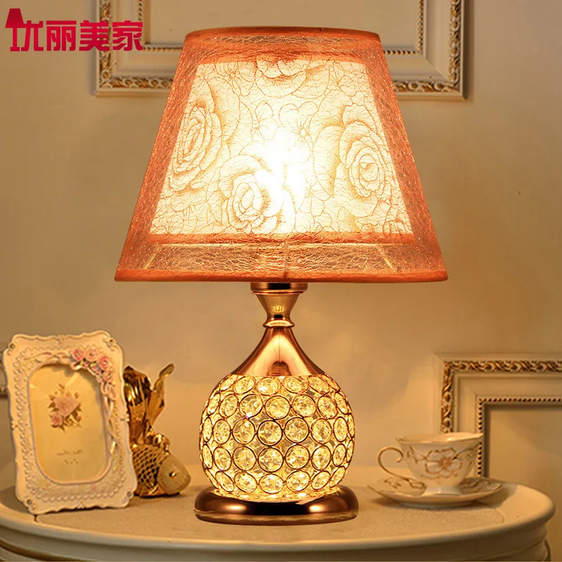 

YOOK Crystal Table Lamp European Style Night Light Dual Control Lighting Up and Down Led Table Lamp for Living Room Bedroom