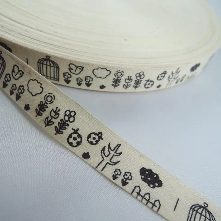 

5/8'' 15mm Wholesale Ladybug Printed Cotton Ribbon Sewing Tape 100% Handmade DIY ZAKKA Label Fabric 5Yards Y128
