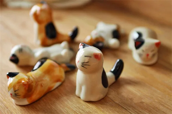 Cute Japan Lucky Cats Kitten Chopsticks Stand Rest Ceramic Figure Toys 6pcs - 6