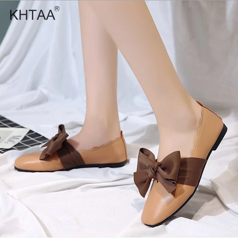 

Women Autumn Casual Flat Moccasins Retro Ladies Bowtie Shallow Slip On Loafers Female Soft Comfortable 2018 Leisure Footwear