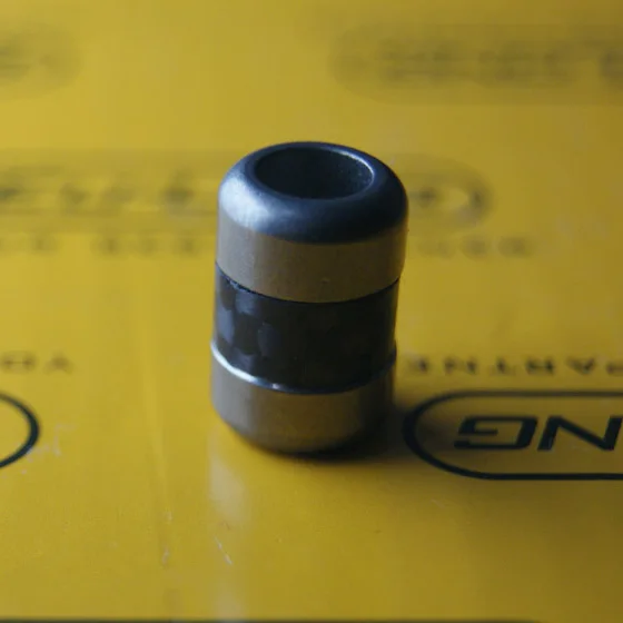 Titanium Carbon Fiber Knife Lanyard Bead 550 Paracord DIY Necklace Decorationin Travel Kits