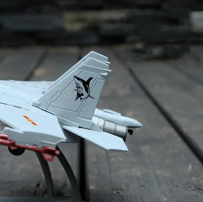 1:100 Jian-15 Fighter Alloy Finished Product Model J15 Flying Shark Liaoning Carrier Aircraft Airplane Military Gift Ornaments