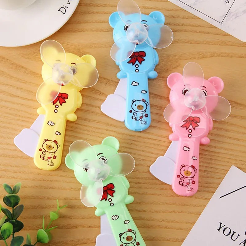 

1 Pc Summer Fresh Creative Mini Simple And Convenient Cute Bear Hand Pressure Fan