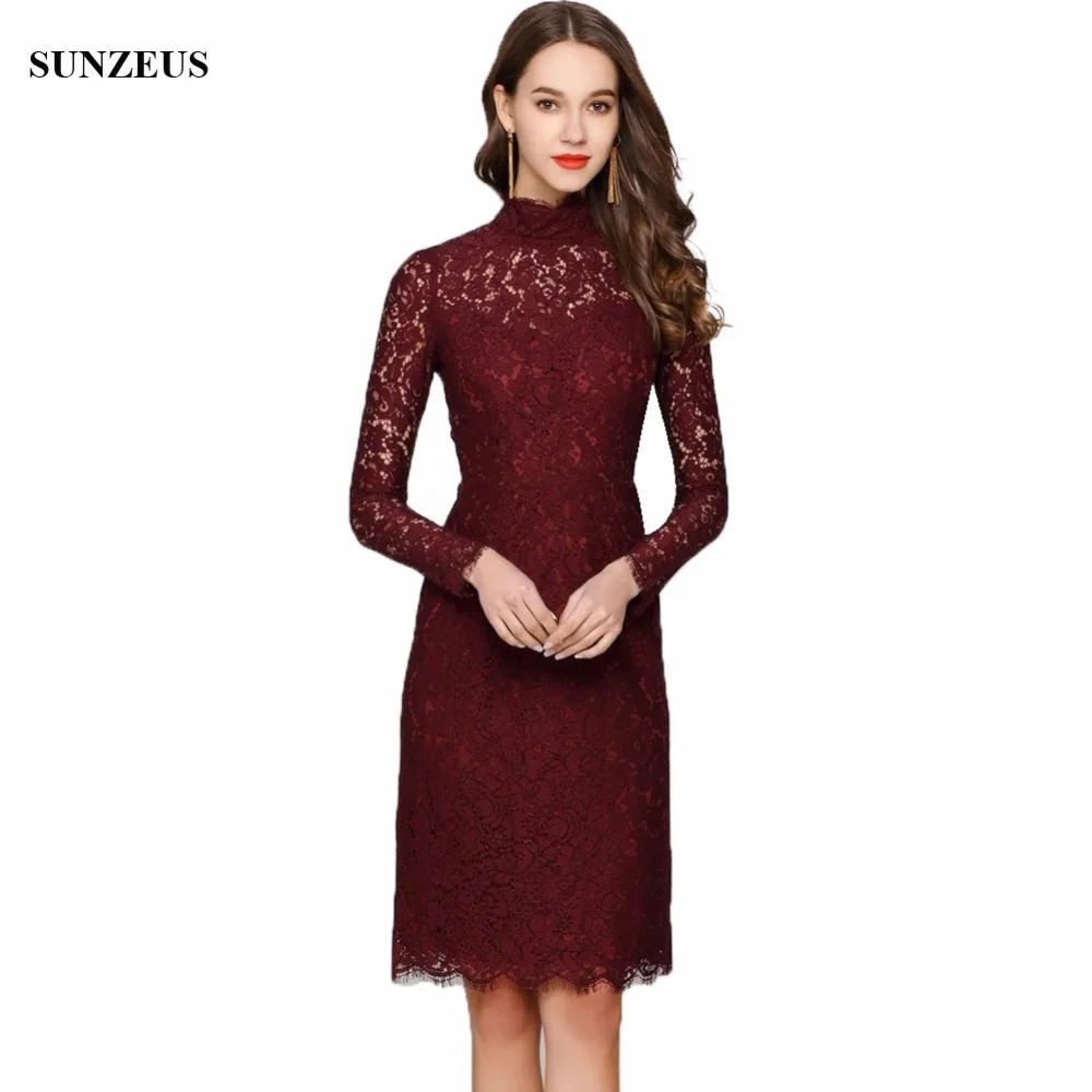 Vintage Burgundy Lace Wedding Moeder Jurken Real Lange Mouwen Hoge Hals Knie Lengte Korte Moeder Van De Bruid Jurk CM0117 Vintage Burgundy Lace Wedding Moeder Jurken Real Lange Mouwen Hoge Hals Knie Lengte Korte Moeder Van De Bruid Jurk CM0117
