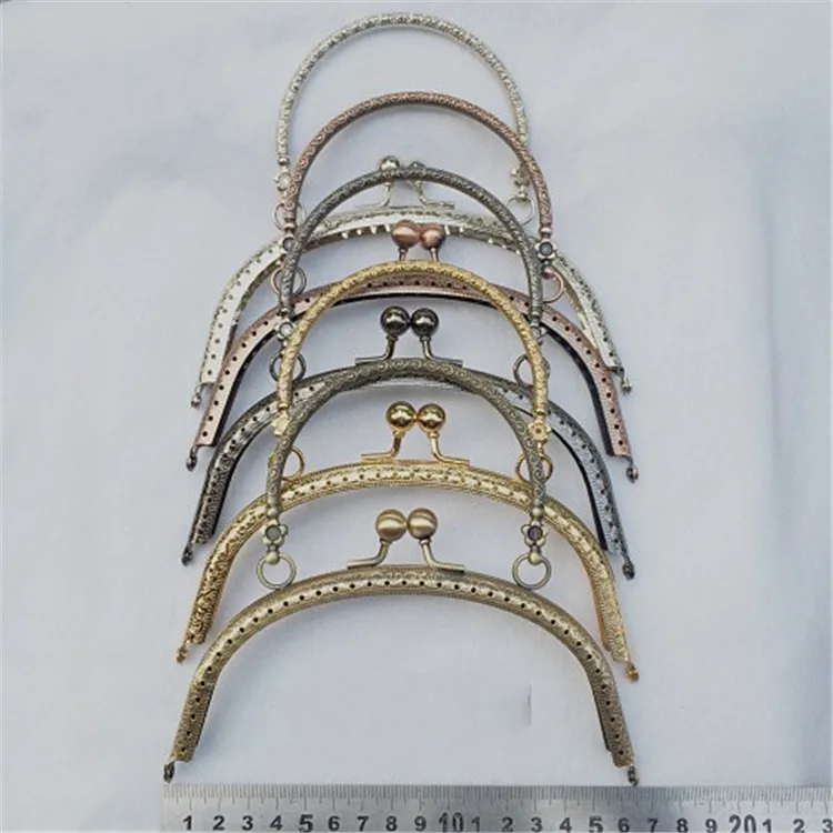 

Syunss,16.5CM 3PCS/Lot 5 Colors Embossing Purse Frame Arc-shape Handle Coin Purse Metal Frames Cluth DIY Sewing Bag Accessories