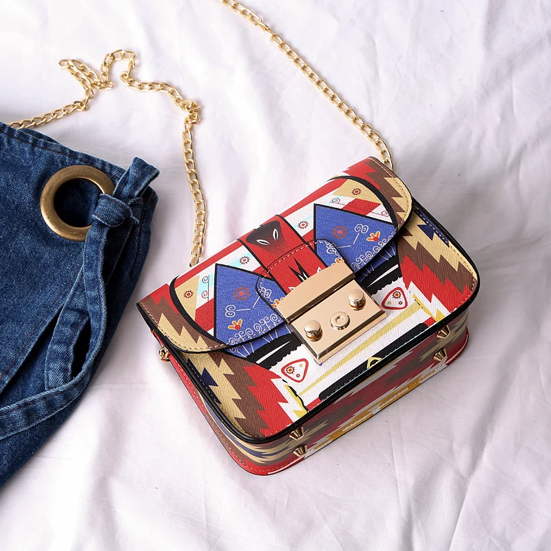 

Free shipping, 2019 new trend women handbags, retro simple flap, fashion Korean version shoulder bag, chain woman messenger bag.