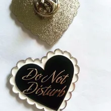 Пользовательские эмалированные булавки с никелевым покрытием