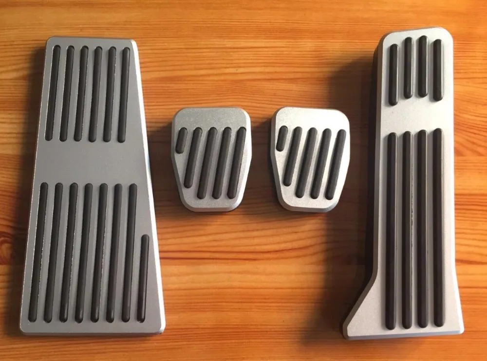 4pcs/set Gas Fuel Brake Clutch Foot Rest / Dead Pedal Cover Set MT For