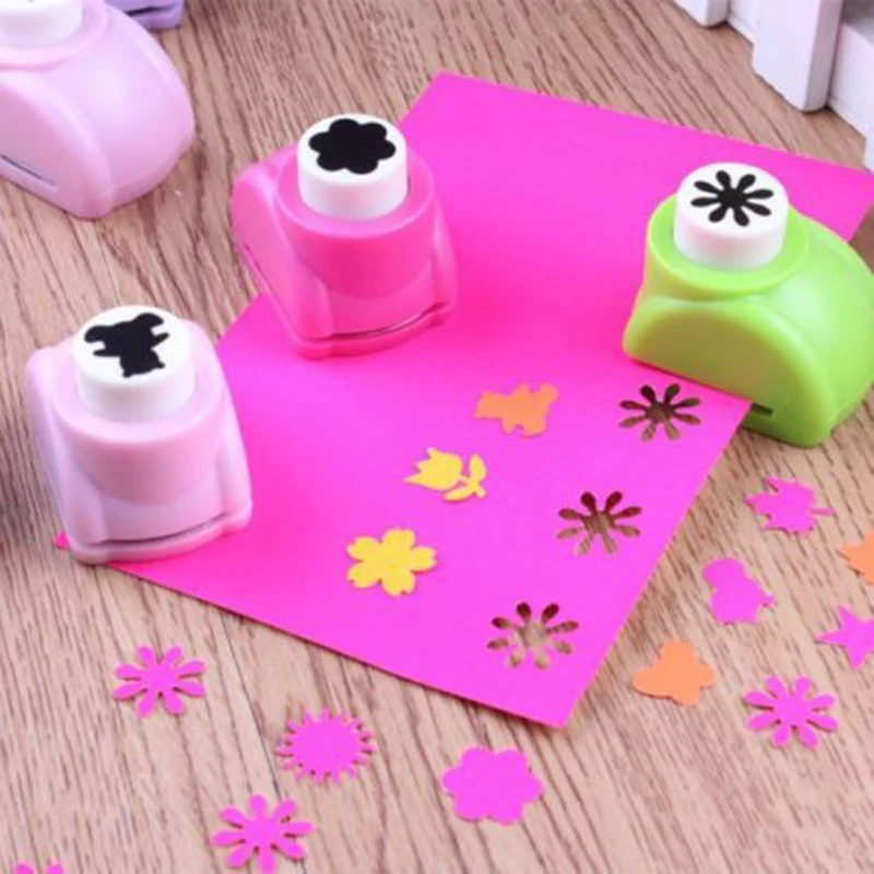 

1 PCS Kid Child Mini Printing Paper Hand Shaper Scrapbook Tags Cards Craft DIY Punch Cutter Tool 8 Styles