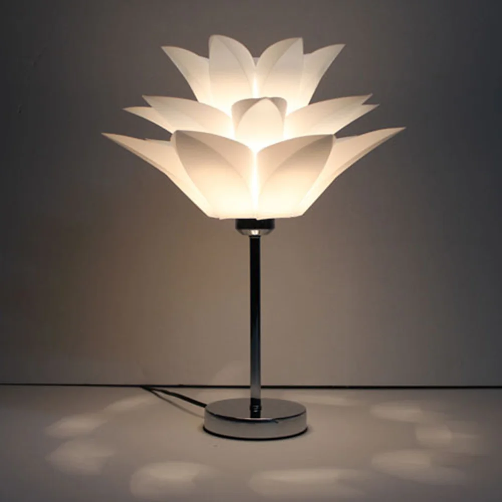 

Romantic Personality Lotus Desk Lamp Modern Concise Originality Desk Lamp Bedroom Bedside Dimming table lamp Decorative Light
