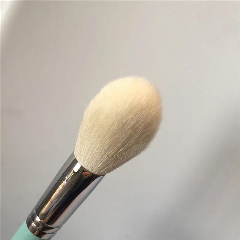 Lydia T-Series T-1 Tapered Powder Brush _ 2