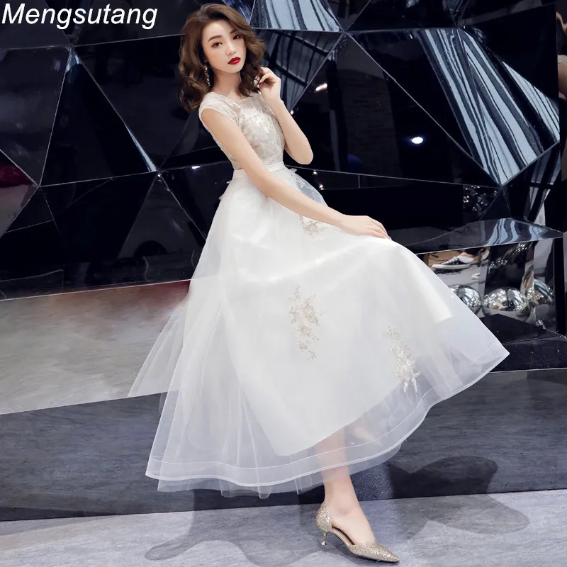 

Robe de soiree 2019 New Summer Elegant Charming White lace up O-Neck vestido de festa evening dresses Long Party Prom dresses