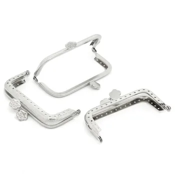 

10Pcs Silver Tone Flowers Carved Rectangle Metal Coin Frame Kiss Clasp Lock Arc Handle Bags Purses Handbag 8.5cm