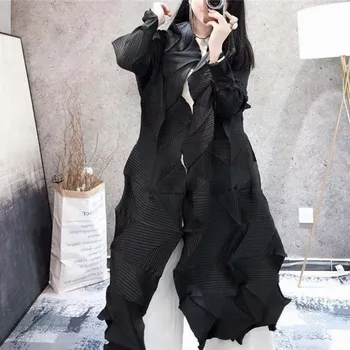 

2019 Spring Summer V-Collar Long Sleeve Trench Casual Women Fashion Black Loose Pleated Fold Big Size Long Windbreaker