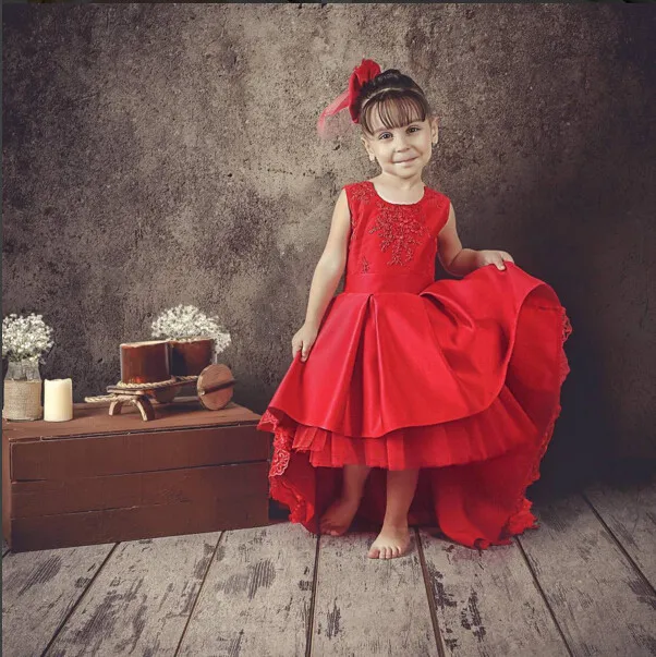 Винтажное красное платье принцессы с длинным шлейфом для маленьких девочек, детское праздничное платье с кружевными аппликациями на Рождество
