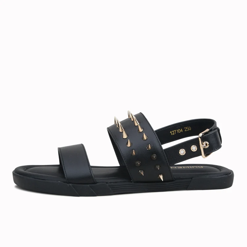 

Summer Sandals Men's Tide Leather Breathable Rivet Personality British Wind Roman Beach Shoes 2018 New Youth Trend