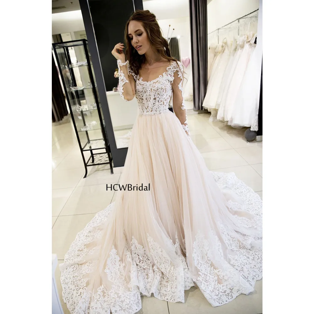 

Wonderful Light Champagne Long Sleeve Wedding Dress 2019 New Lace Appliques A Line Tulle Arabic Bridal Dresses Custom Made