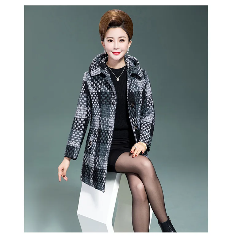 

Large size XL-5XL 2018 autumn and winter in the elderly are single breasted coat jacket middle-aged woman mother dress coat