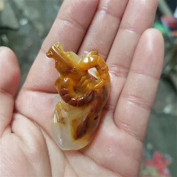 

Natural huanglongyu goldfish pendant gold silk tri-colored sweater chain pendant