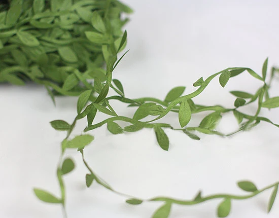 

BJD.SD.DD doll with DIY accessories background simulation leaves rattan garland willow green material doll accessories 5 meters