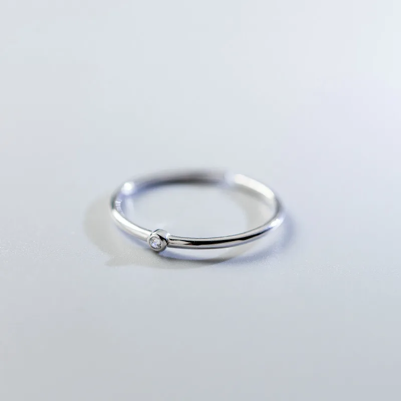 Женское кольцо из серебра 925 пробы с фианитом | Украшения и аксессуары