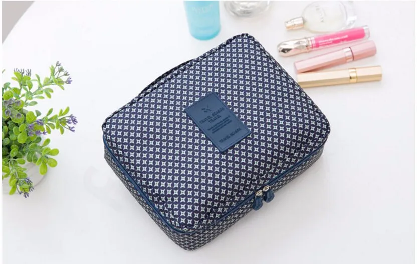 cosmetic bags (4)