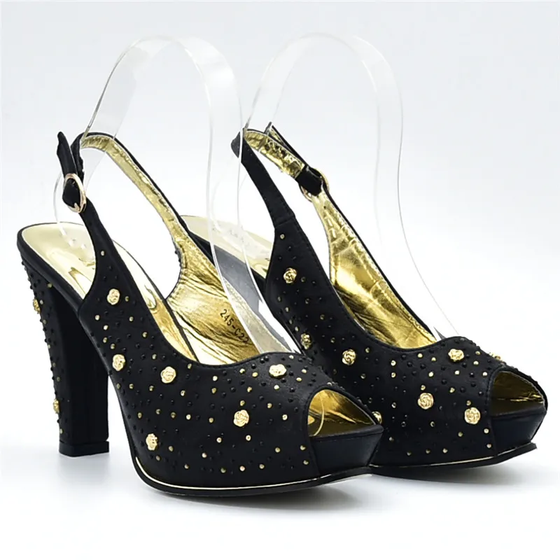 Nigeriano Nueva De Zapato Partido negro Con Conjunto Decorado Para Bolsa Bolsos rojo Emparejar La Venta Boda fuchsia oro Sliver Mujeres purple Zapatos Rhinestone Las Llegada Y Del CwqAfv