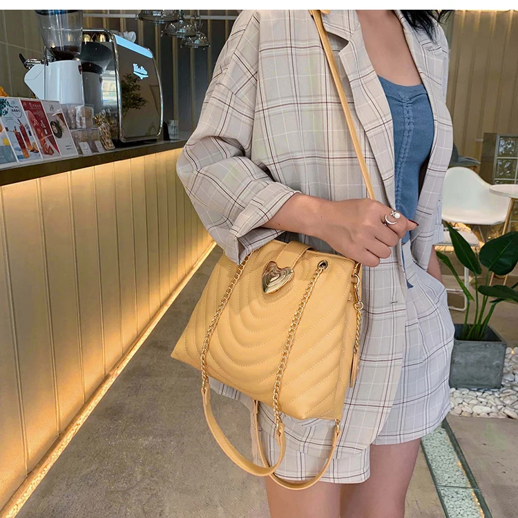 Luxury brand Female Large Tote bag Fashion New High Quality PU Leather Women's Designer Handbag Lock Shoulder Messenger Bag