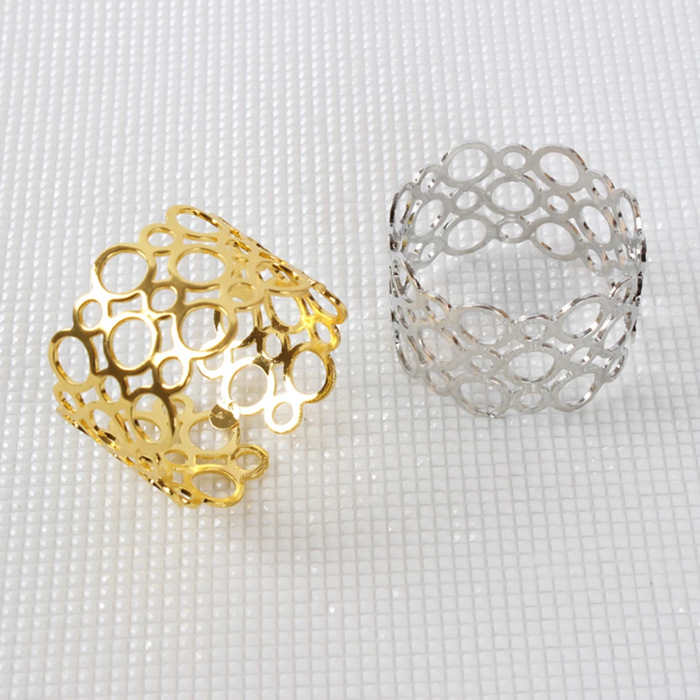 

6PCS/LOT SHSEJA Round hollow napkin ring hotel beautiful napkin ring wedding banquet napkin ring desktop decorations