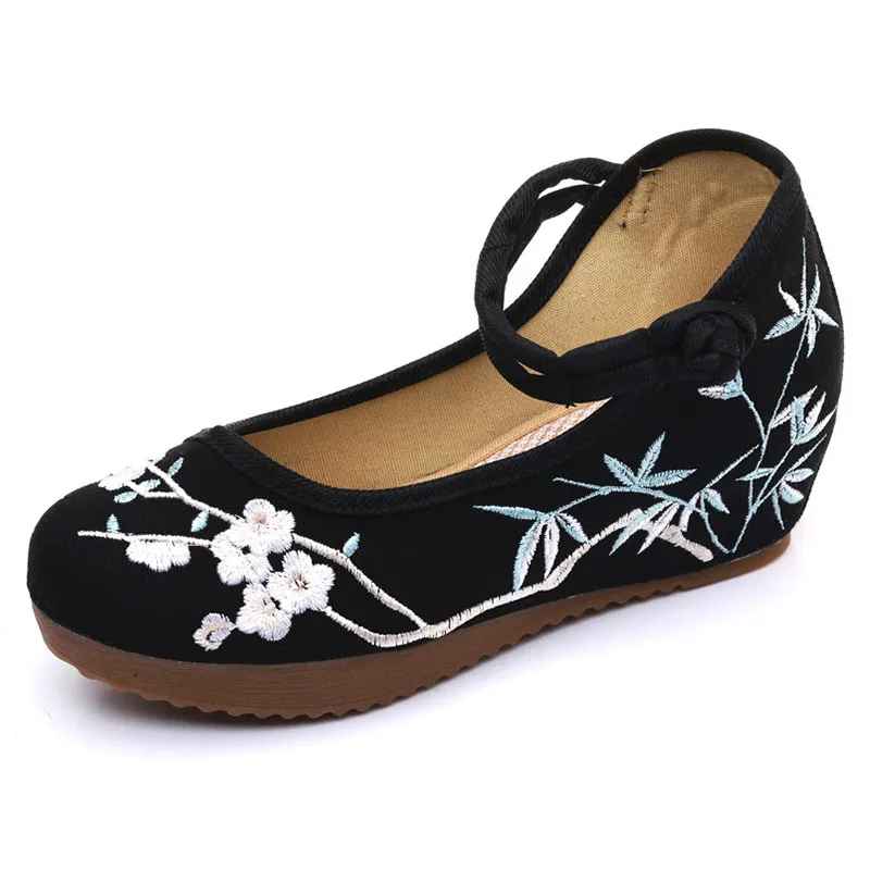 Veowalk زهرة البرقوق المطرزة المرأة قماش شقة منصات الصينية نمط الكاحل حزام السيدات عارضة قماش دينيم من القطن الأحذية Veowalk زهرة البرقوق المطرزة المرأة قماش شقة منصات الصينية نمط الكاحل حزام السيدات عارضة قماش دينيم من القطن الأحذية