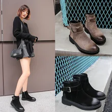 Модные ботильоны «Челси» из искусственной кожи с круглым носком; женские ботинки на среднем квадратном каблуке на молнии; женская обувь с металлической пряжкой