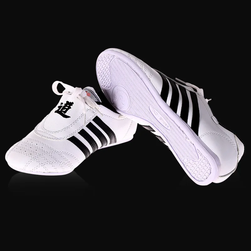 White Taekwondo Shoes Wear Resistant Kickboxing Professional White Tae Kwon Do Martial Art Train Sneaker Shoes 