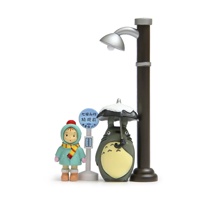 

Ghibli My Neighbor Totoro Figure Toys DIY Umbrella Totoro Mei Street Lamp Bus Station Resin Action Figure Classic Toys for Kids