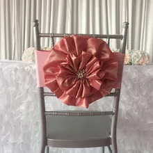 Лидер продаж 20 шт. темно-розовый тафта большой цветок с брошью спандекс стул группа для Свадебная вечеринка