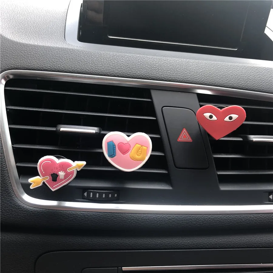 

Lovely cartoon love car decorative perfume clip Interior decoration for lovers Car perfume Love modeling air freshener