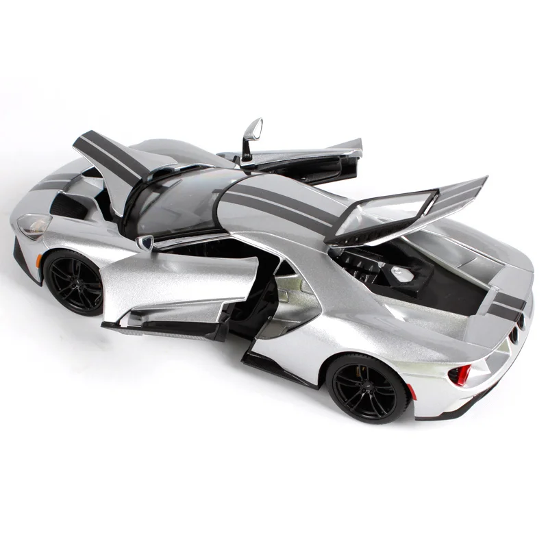 Maisto 1:18 Ford GT спортивная машина литая под давлением модель автомобиля игрушка Новинка в коробке 31384 Синий Желтый Серебряный три цвета на выбор