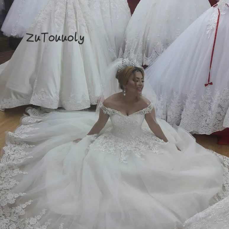 

Fairytale Off Shoulders Ball Gown Wedding Dresses With Appliques Lace Elegant Puffy Tulle Country Bridal Gowns Plus Size 2019