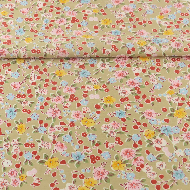 Light Brown Printed Floral Designs 100% Cotton Fabric Sewing Scrapbooking Bedding Twill Cloth Home Texitle Quilting Patchwork|patchwork cat|patchwork