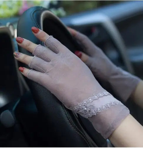 Женские весенне-летние перчатки для вождения с полупальцами, женские летние солнцезащитные перчатки без пальцев, Женская противоскользящая Сексуальная кружевная перчатка R355 - Цвет: purple