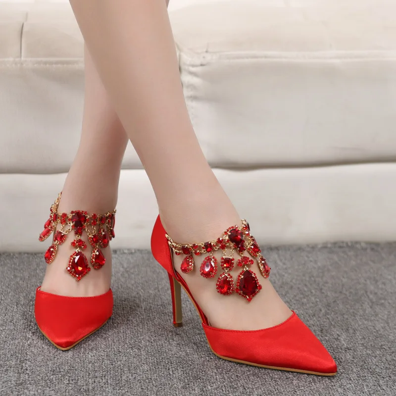 

2018 new women's high heels large size Rhinestone stiletto high heel shoes red wedding shoes satin women's shoes.