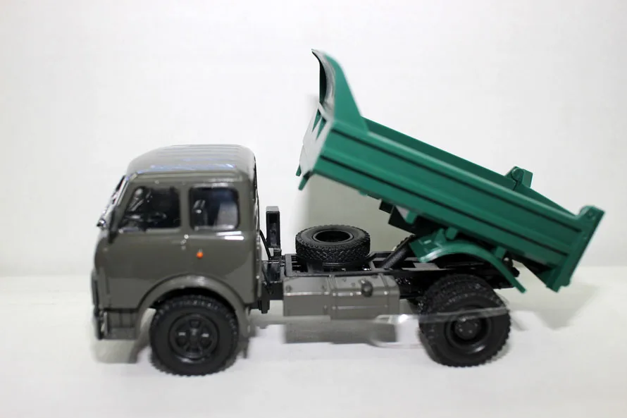 Оригинальная Русская модель 1:43 Винтажный Грузовик из сплава МАЗ грузовик для